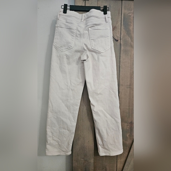 ATHLETA Flex Straight Ankle Jean In Bone. Size 4 - Picture 11 of 12